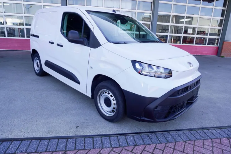 Toyota ProAce City (2024)