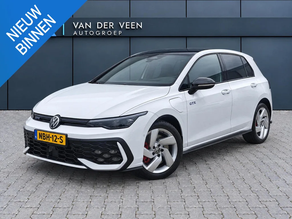Volkswagen Golf (2025) — foto 1