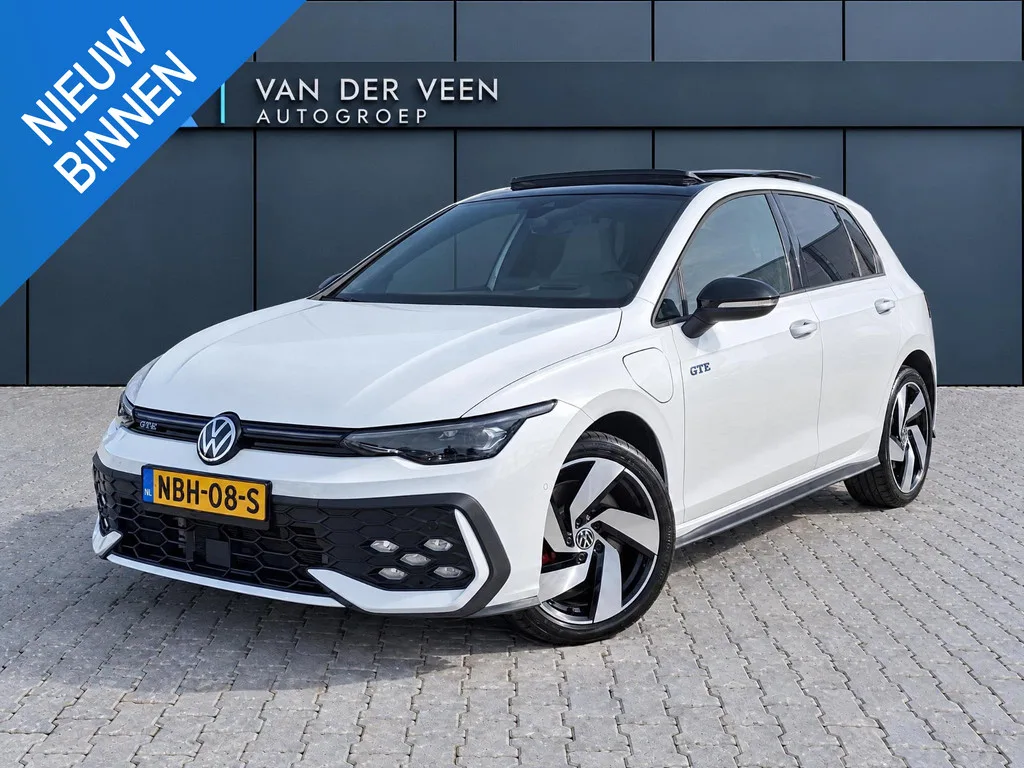 Volkswagen Golf (2025) — foto 1