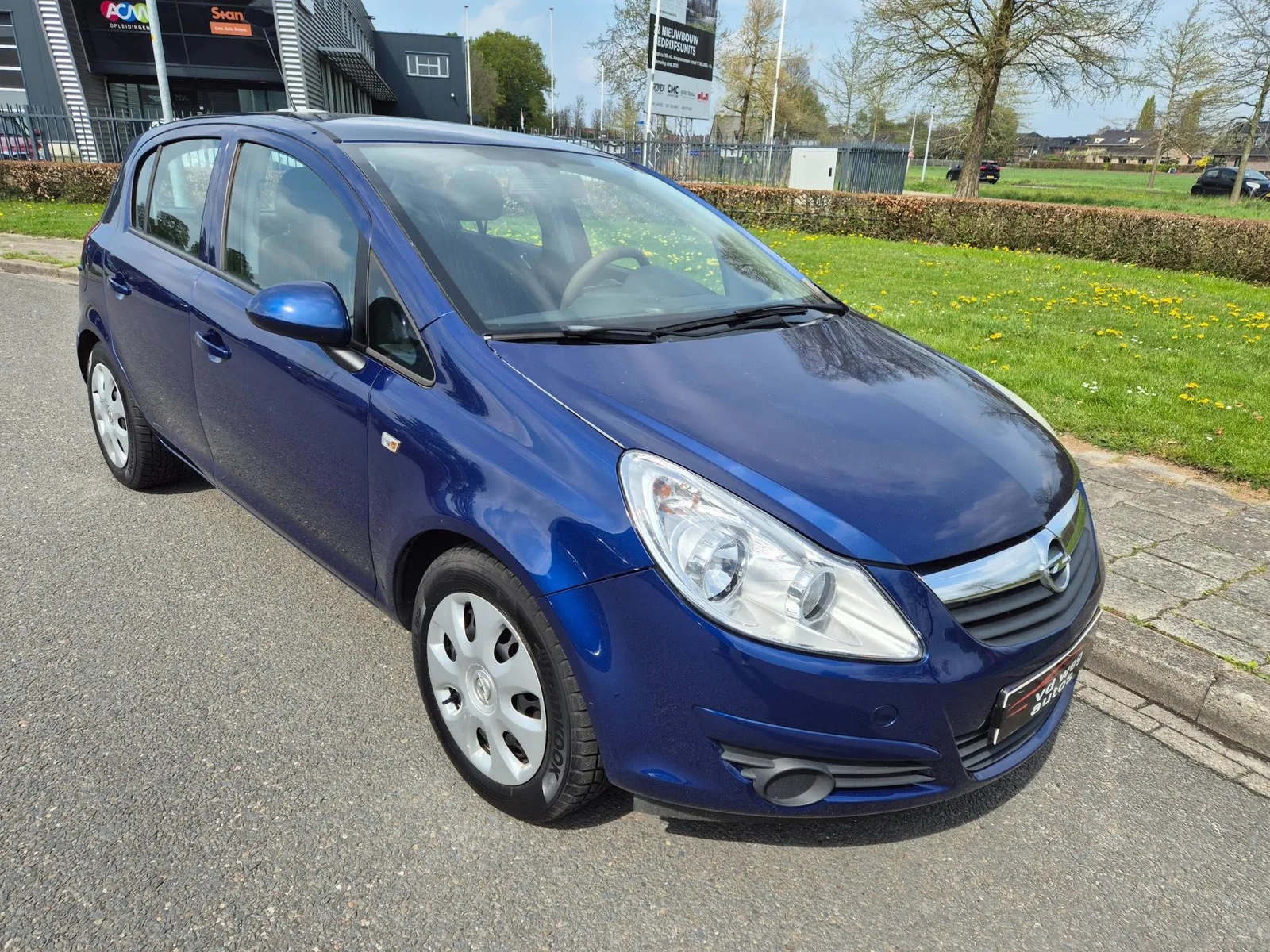 Opel Corsa (2010) — foto 1