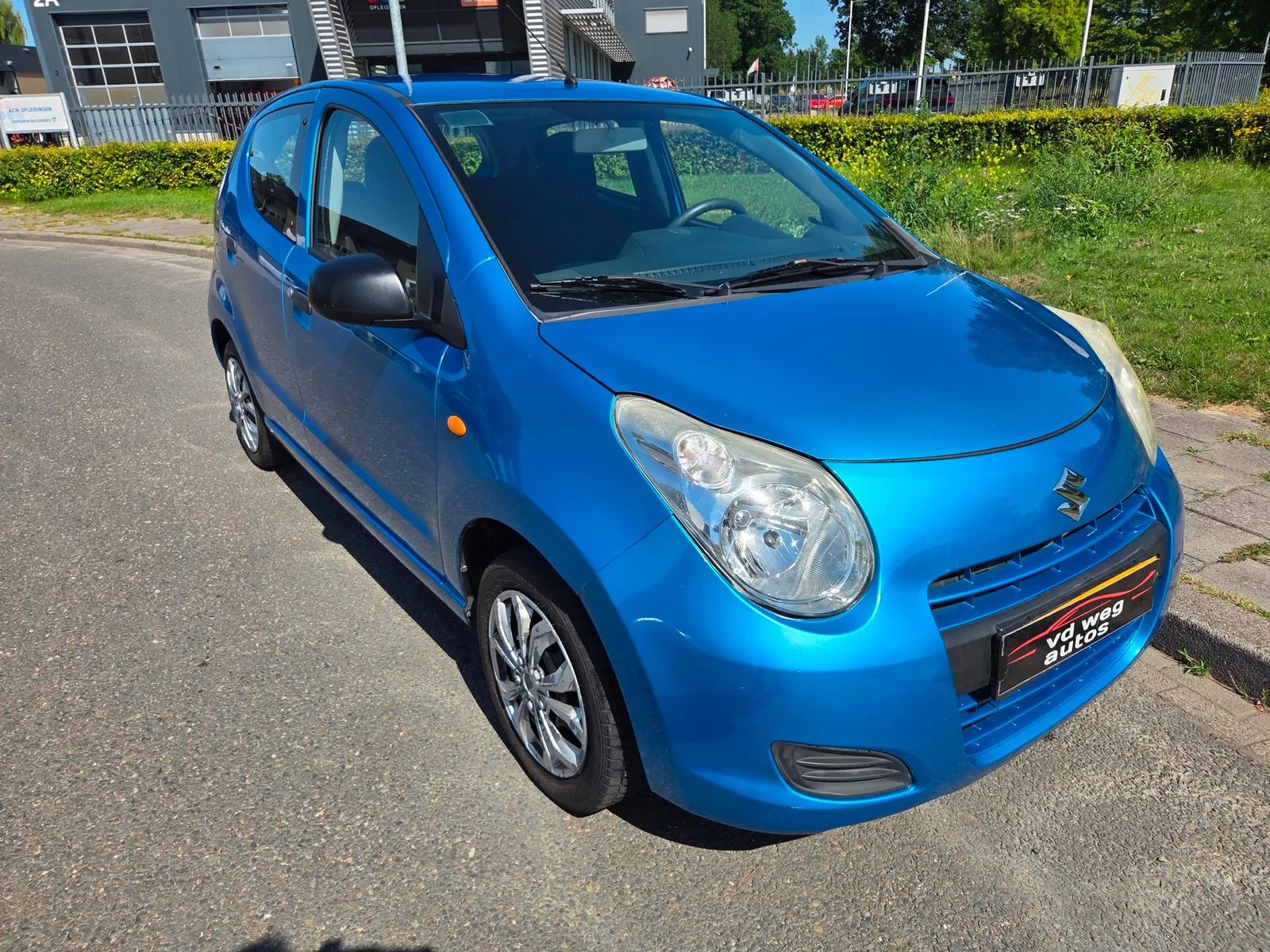 Suzuki Alto (2011) — foto 1