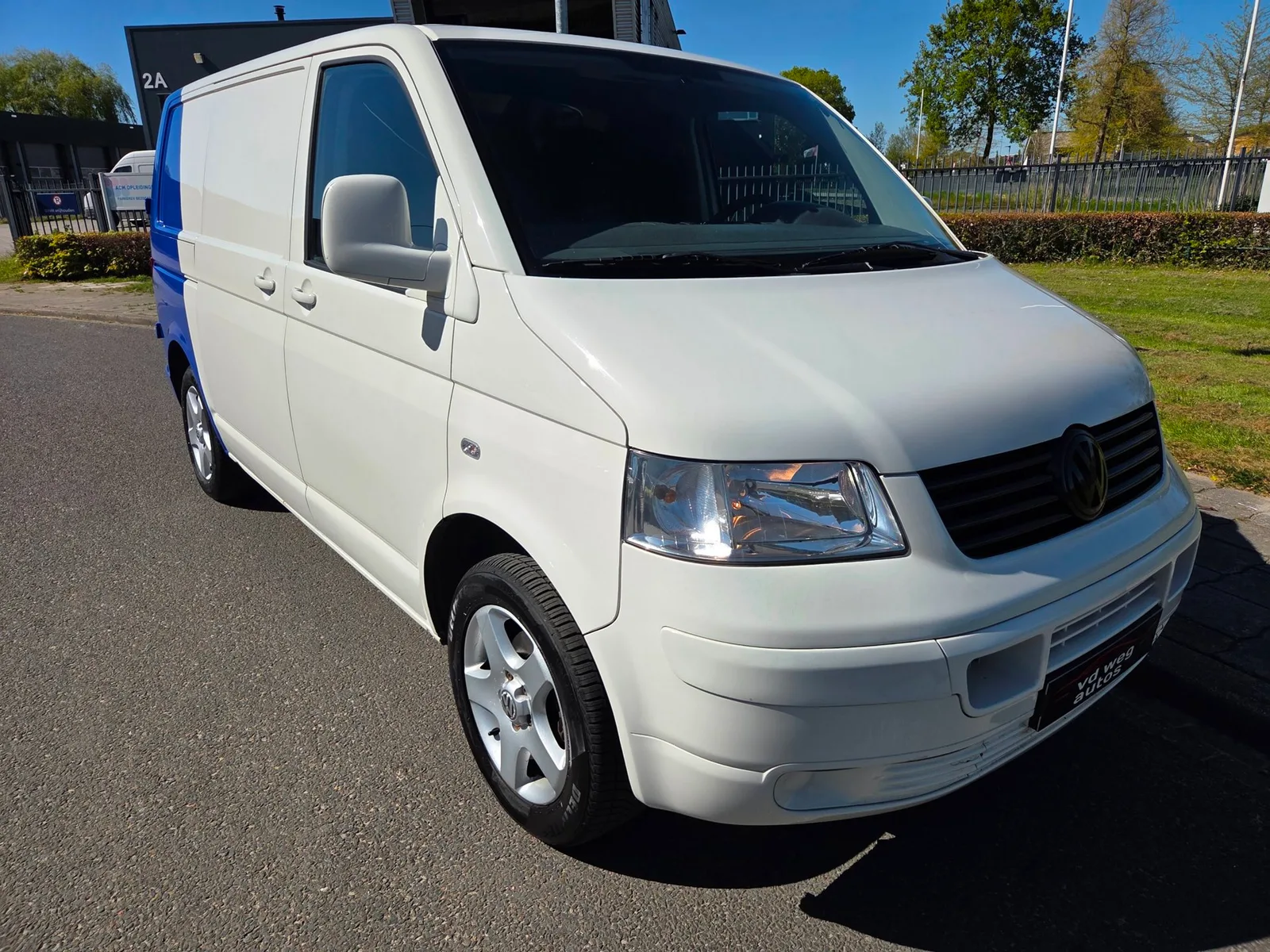Volkswagen Transporter (2007) — foto 1
