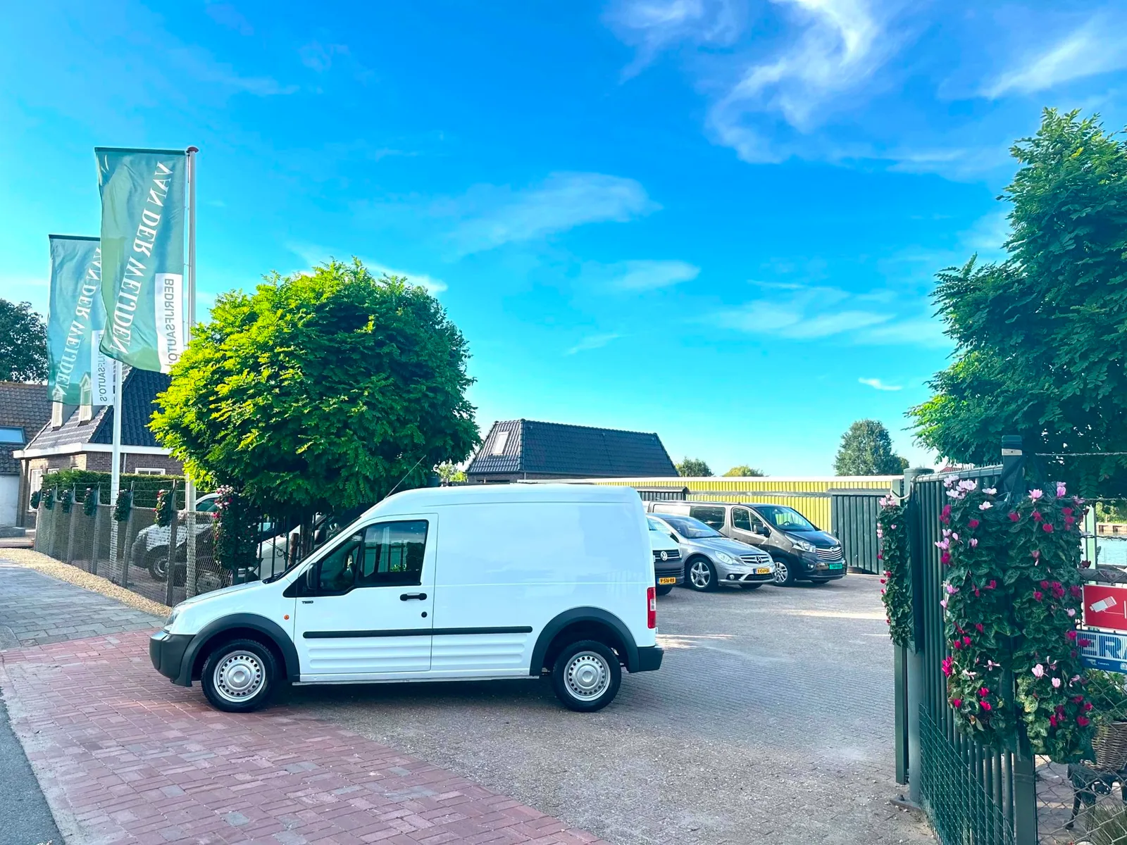 Ford Transit Connect (2008) — foto 1