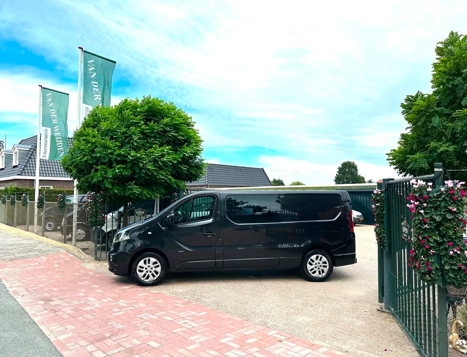 Opel Vivaro (2016) — foto 1