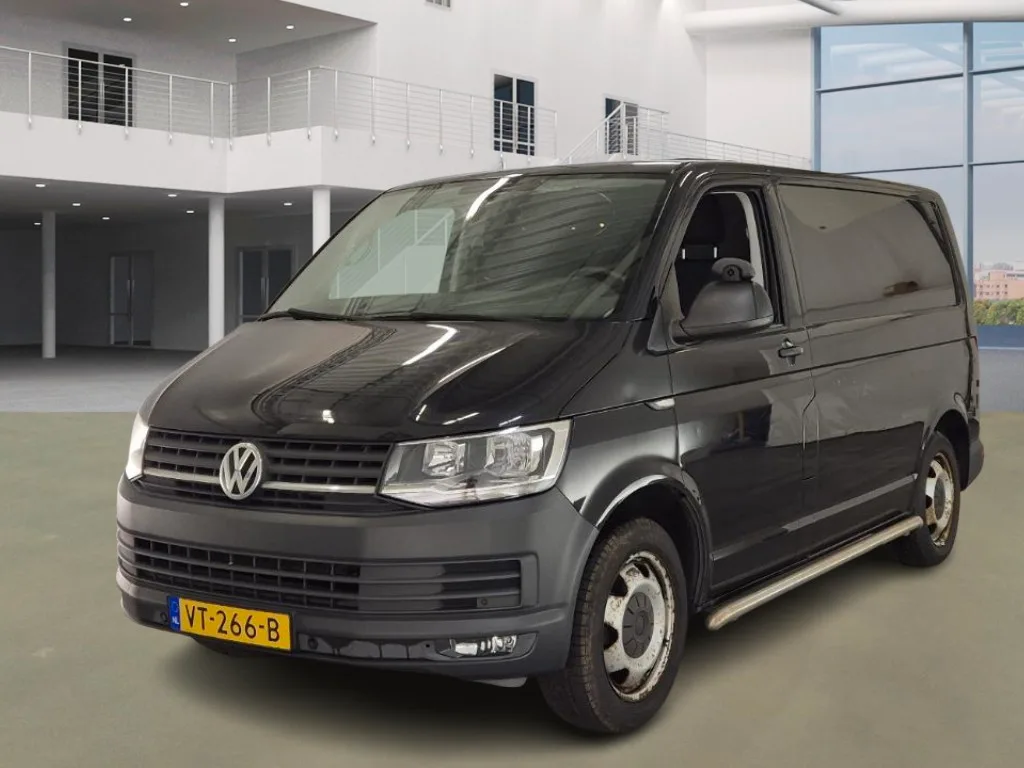 Volkswagen Transporter (2016) — foto 1
