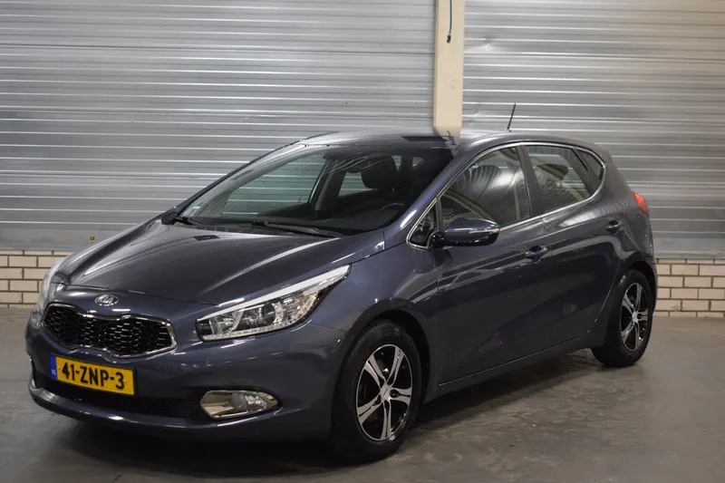 Kia Cee'd (2013)