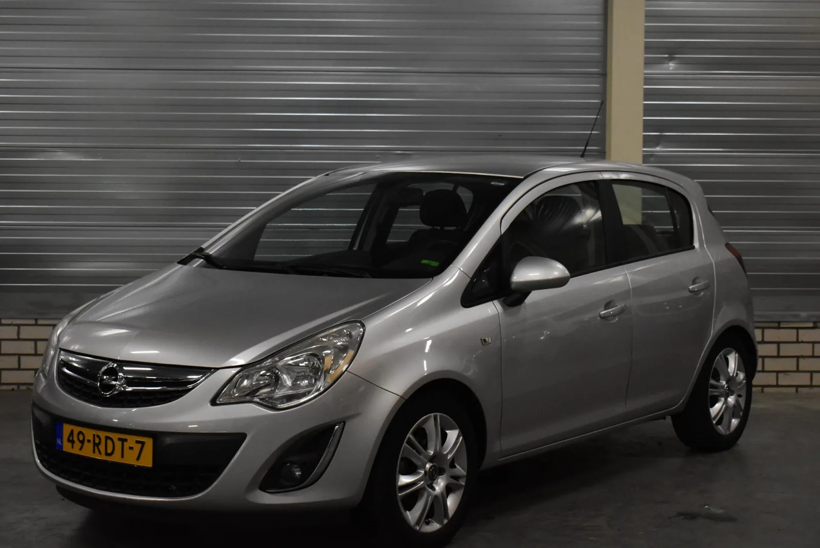 Opel Corsa (2011) — foto 1