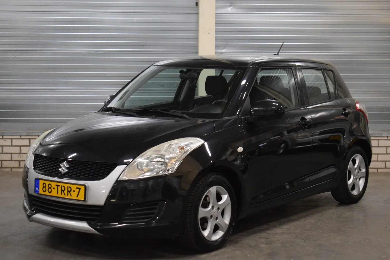 Suzuki Swift (2012) — foto 1