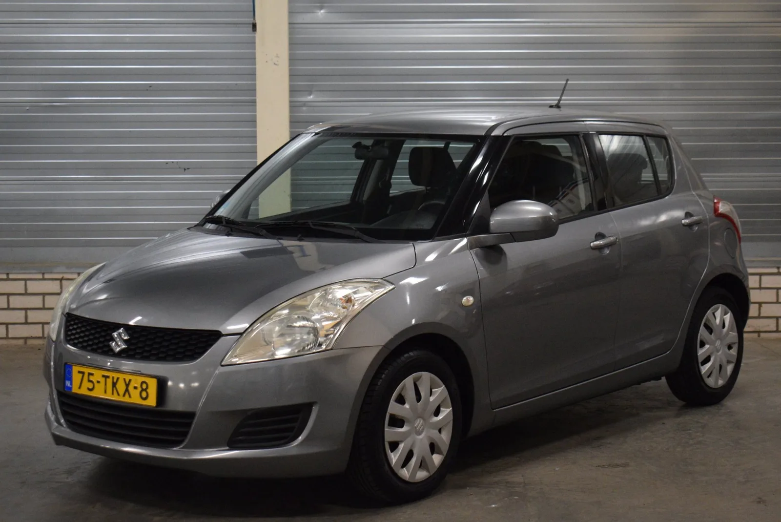 Suzuki Swift (2012) — foto 1