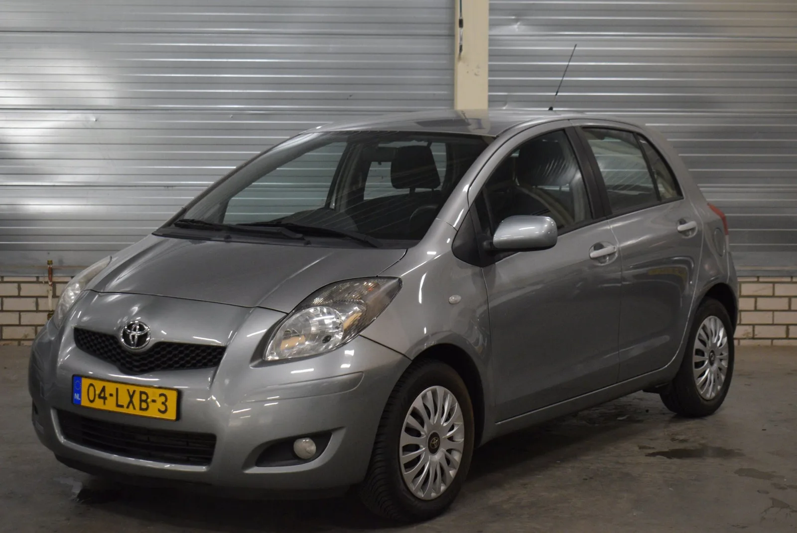 Toyota Yaris (2010) — foto 1