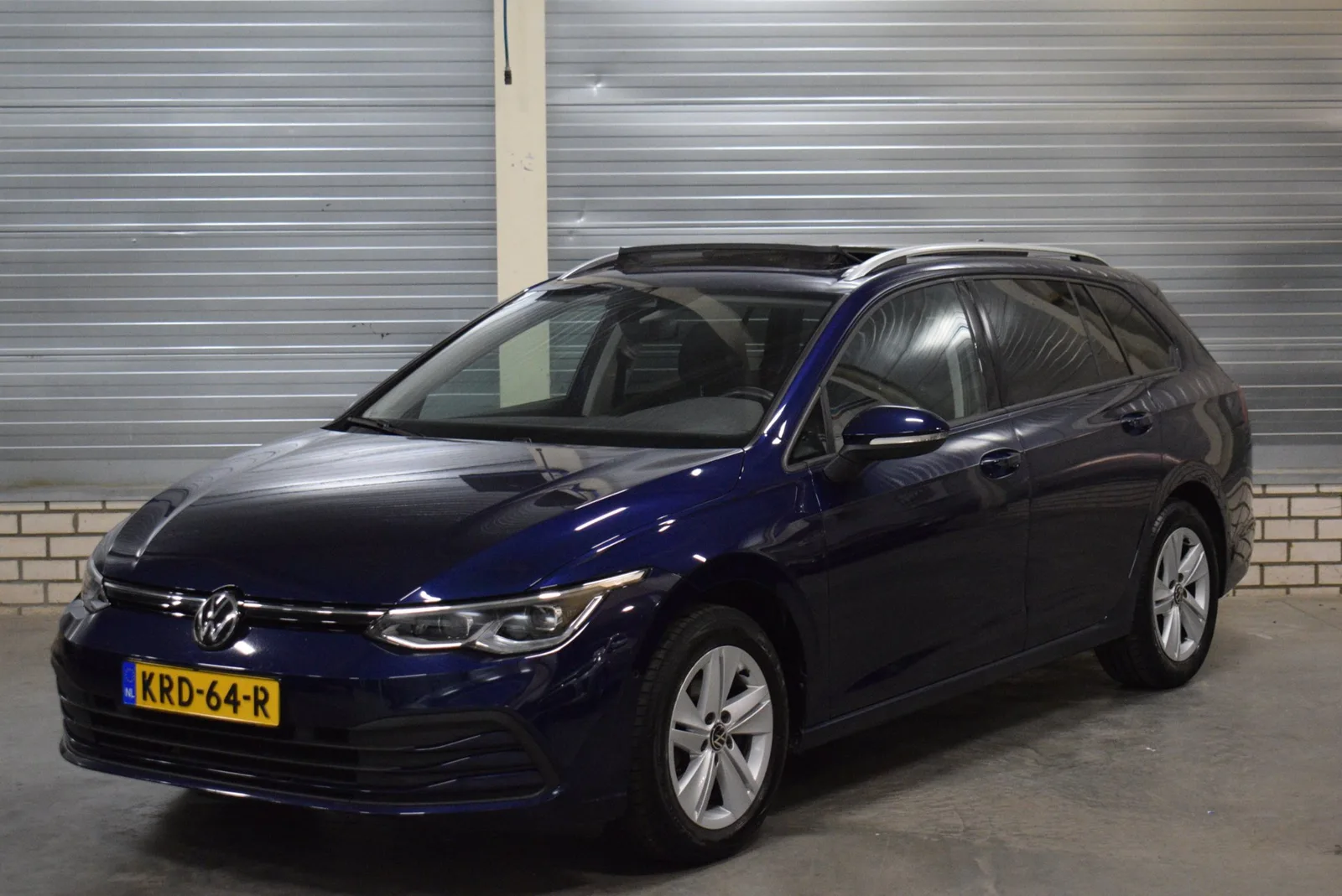 Volkswagen Golf (2022) — foto 1