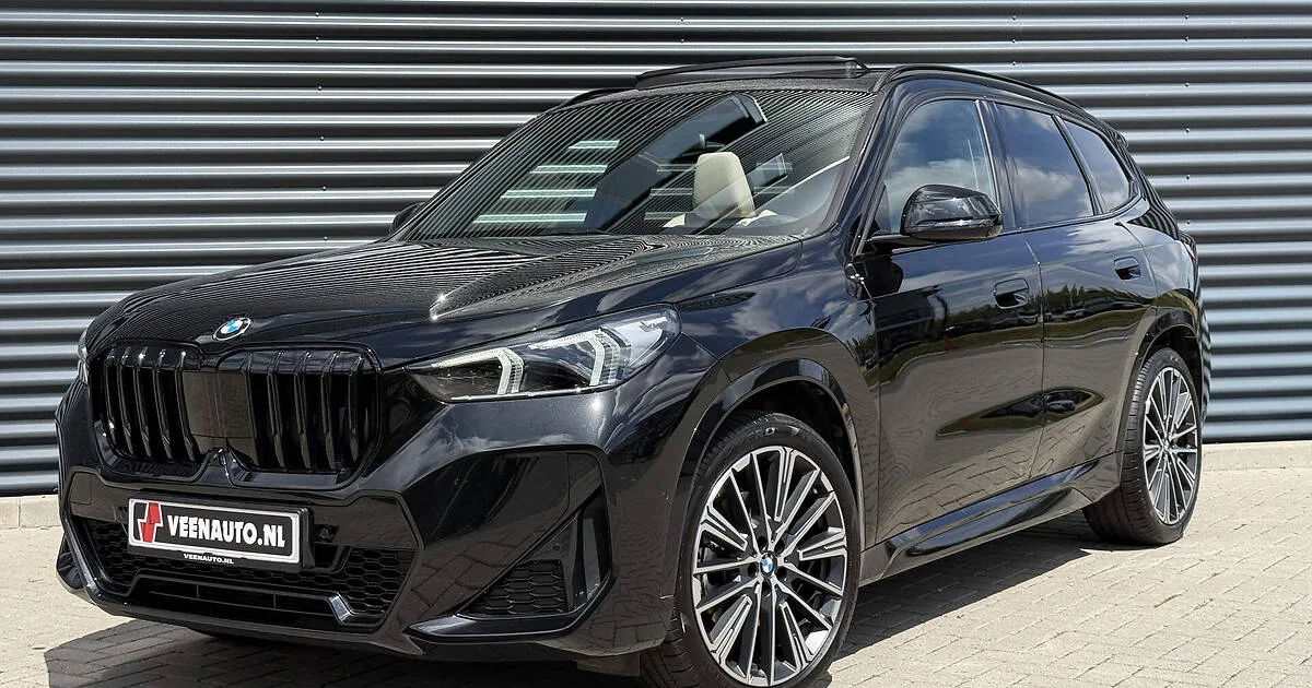 BMW X1 (2024) — foto 1