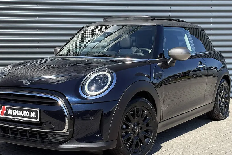 MINI Cooper (2023)