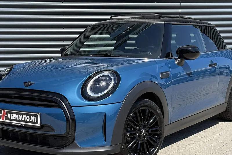 MINI Cooper (2022)