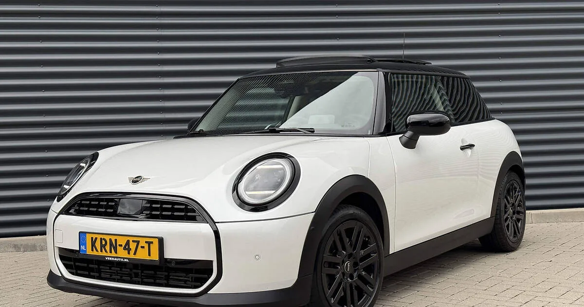 MINI Cooper (2024) — foto 1