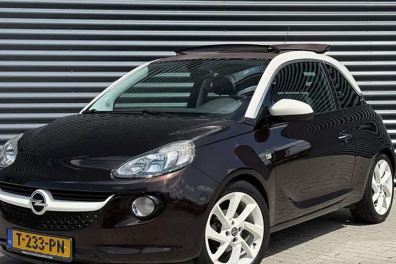 Opel Adam (2015)