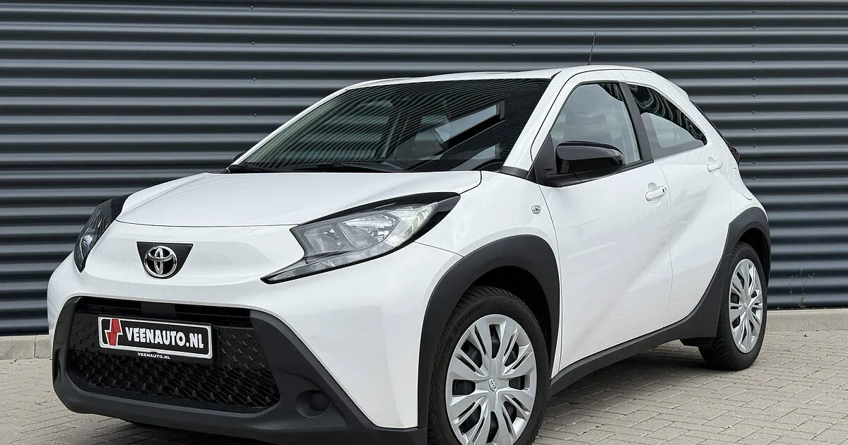 Toyota Aygo (2023) — foto 1
