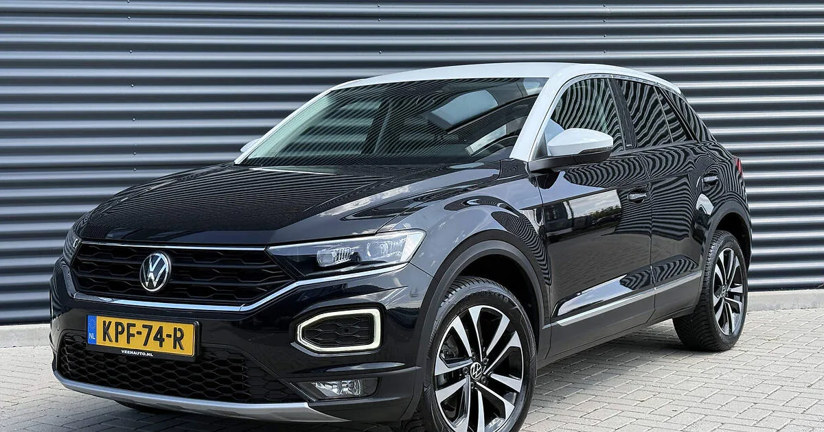 Volkswagen T-Roc (2021) — foto 1