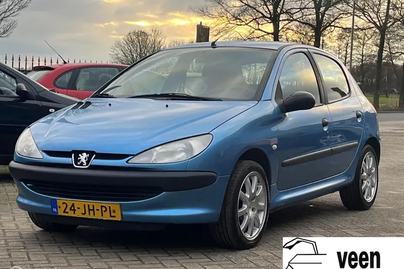 Peugeot 206 (2002)