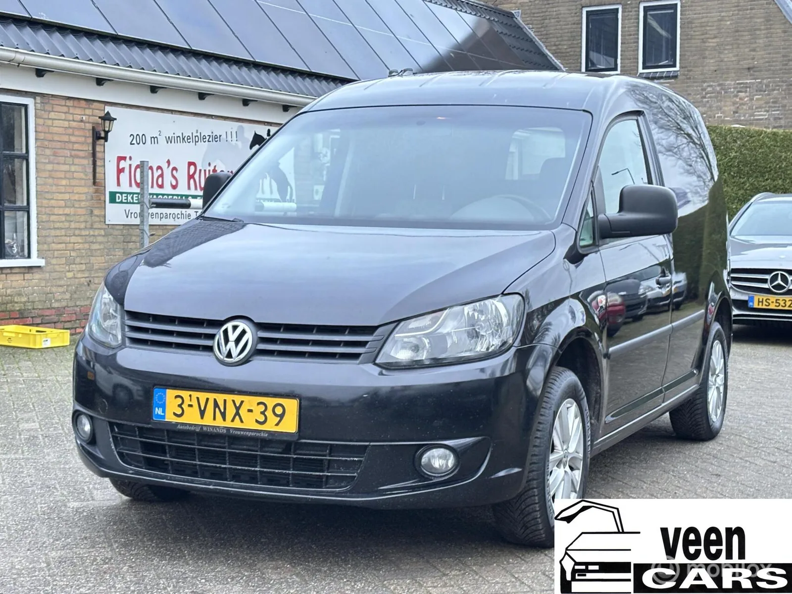 Volkswagen Caddy (2011) — foto 1