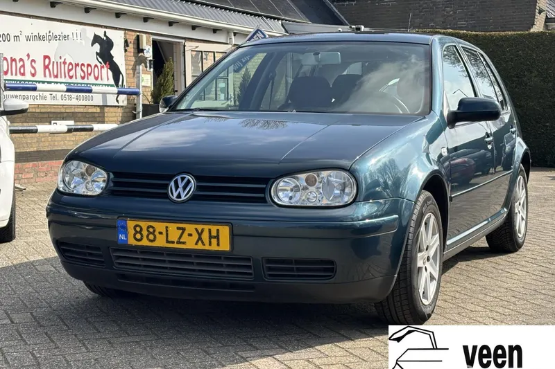 Volkswagen Golf (2003)