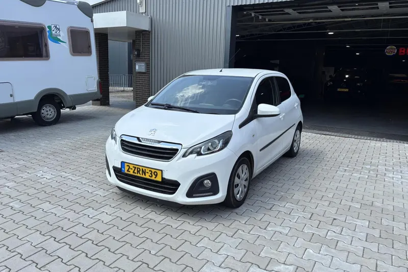 Peugeot 108 (2015)