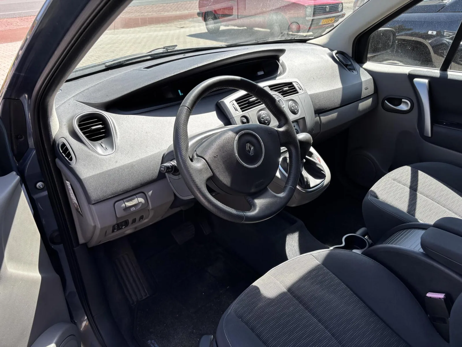 Renault Scénic (2008) — foto 1