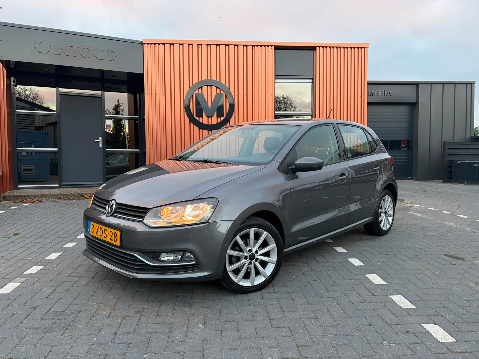 Volkswagen Polo (2014) — foto 1