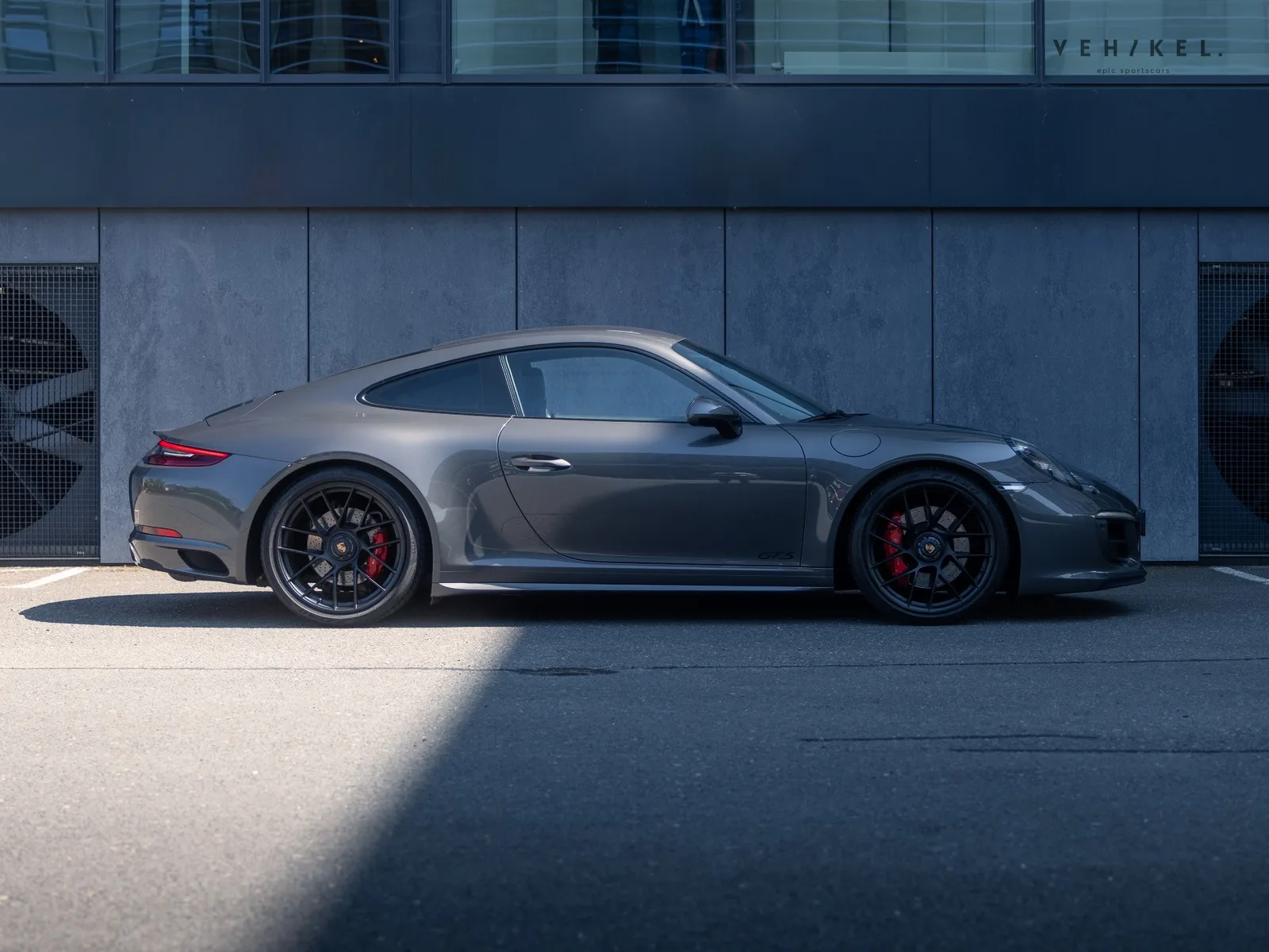 Porsche 911 (2018) — foto 1