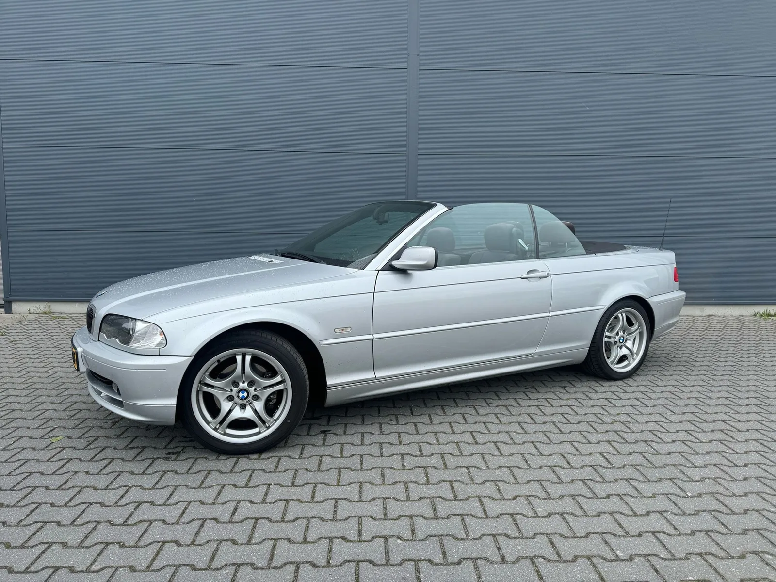 BMW 3-Serie (2001) — foto 1
