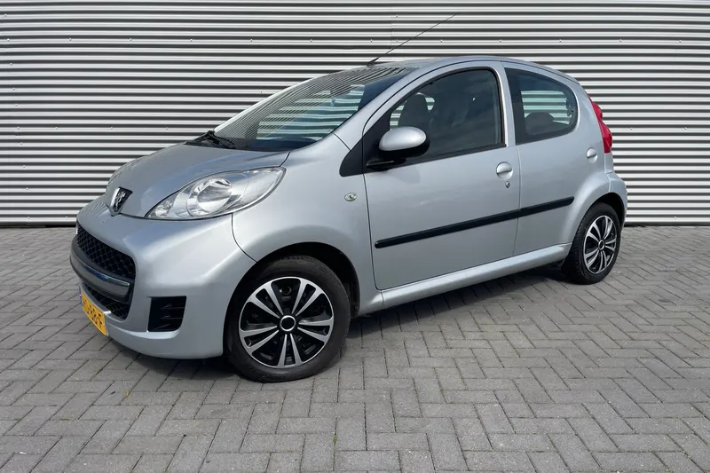 Peugeot 107 (2012)