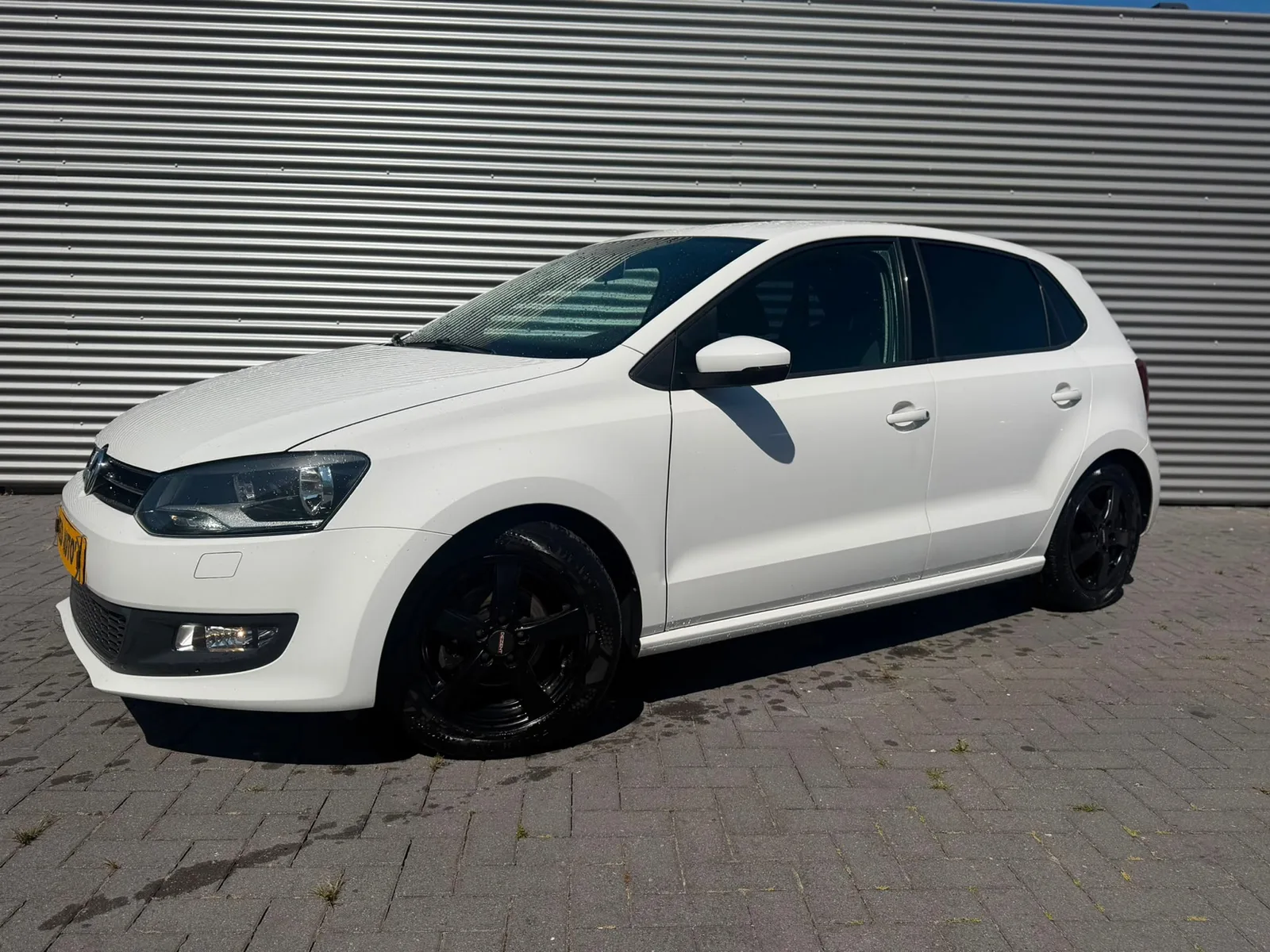 Volkswagen Polo (2012) — foto 1