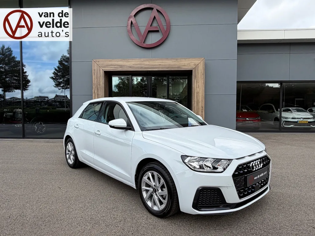 Audi A1 (2024) — foto 1