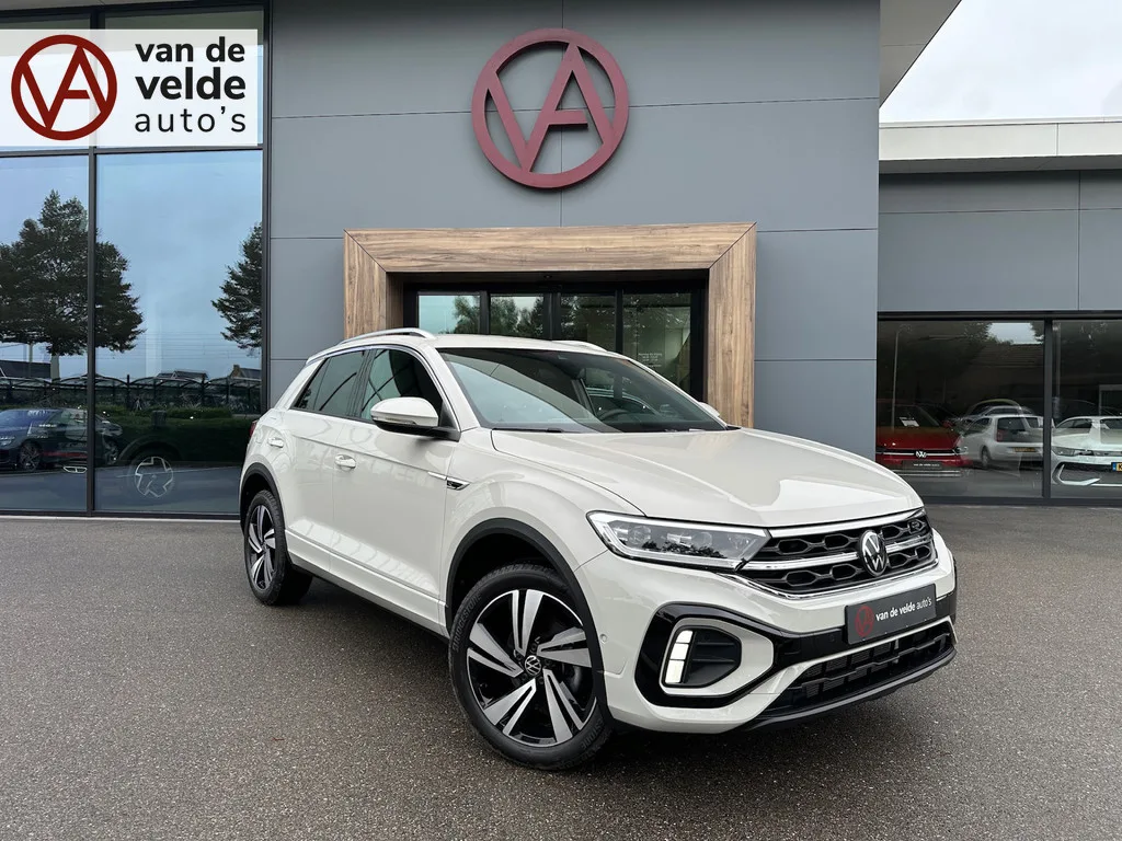 Volkswagen T-Roc (2025) — foto 1