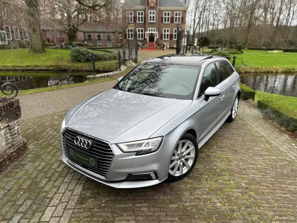 Audi A3 (2018) — foto 1