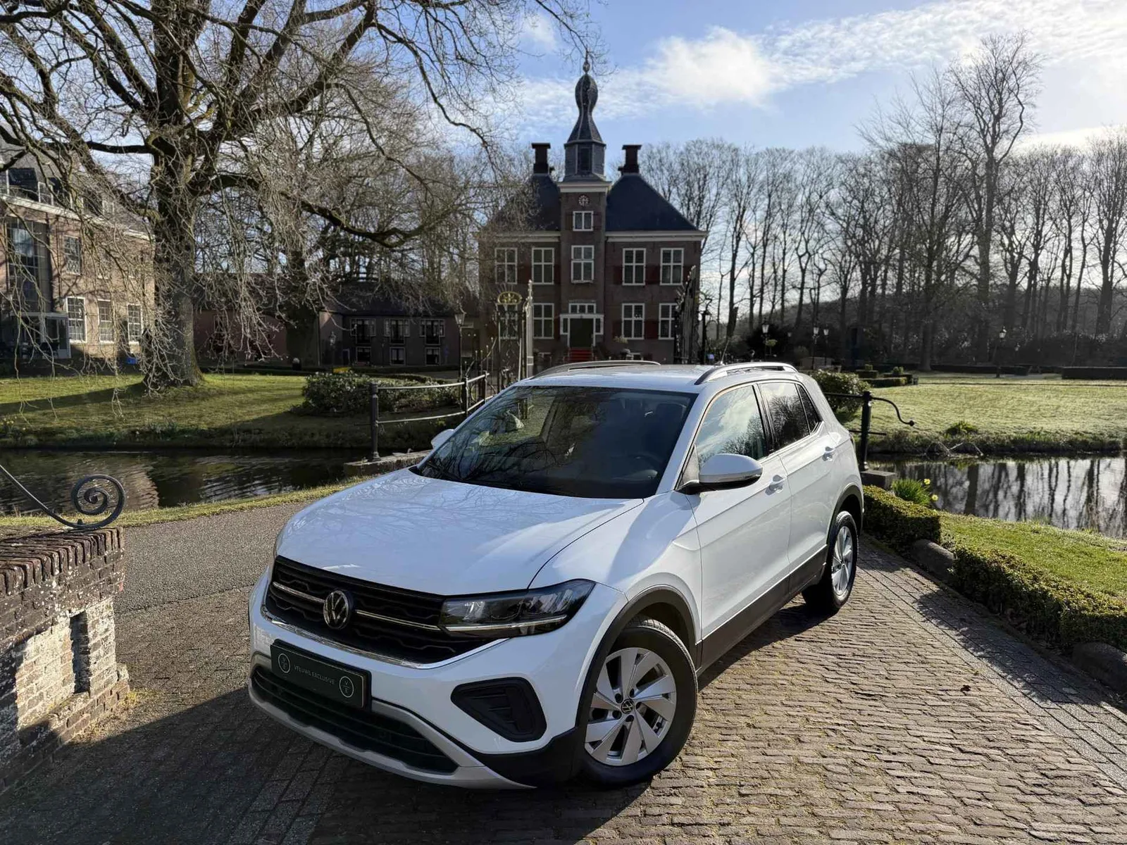 Volkswagen T-Cross (2024) — foto 1