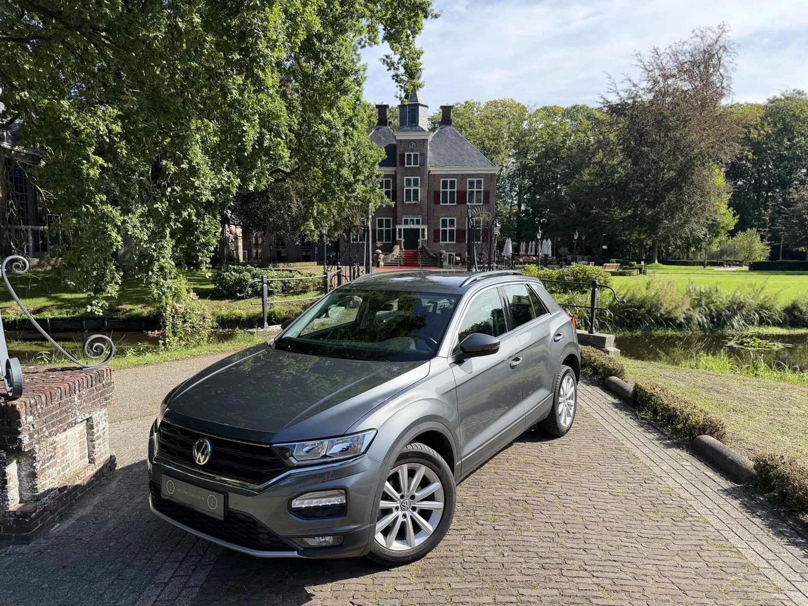 Volkswagen T-Roc (2019) — foto 1