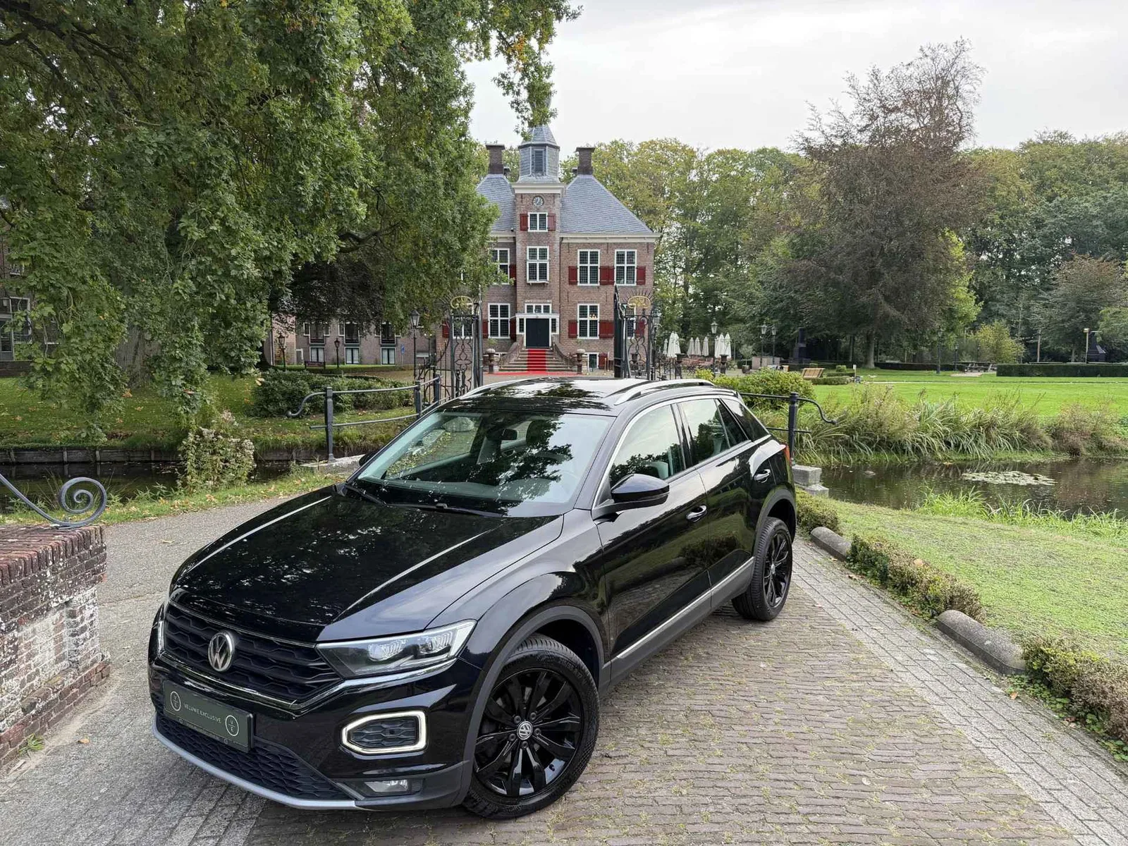 Volkswagen T-Roc (2019) — foto 1