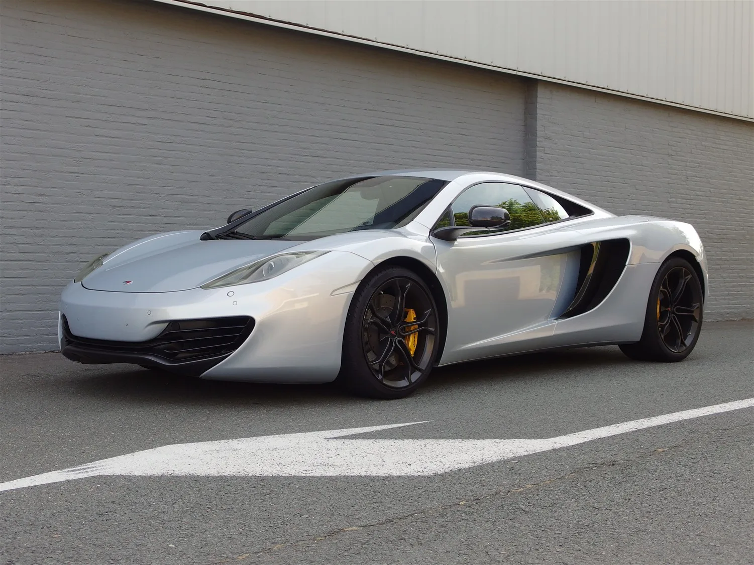 McLaren MP4-12C (2012) — foto 1