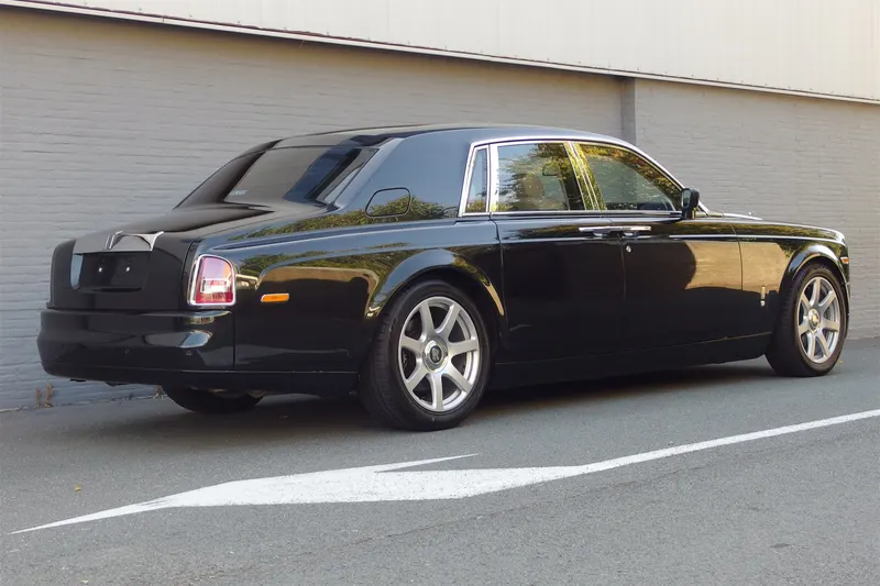 Rolls-Royce Phantom (2004)