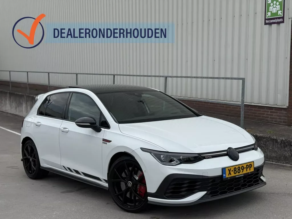 Volkswagen Golf (2021) — foto 1