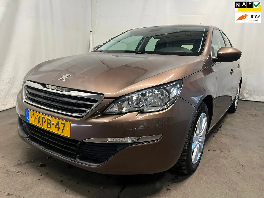 Peugeot 308 (2014) — foto 1