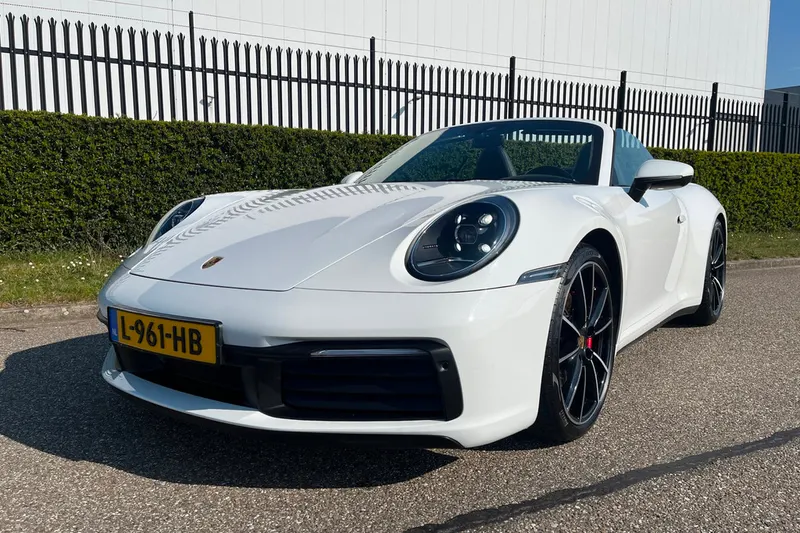 Porsche 911 (2019)
