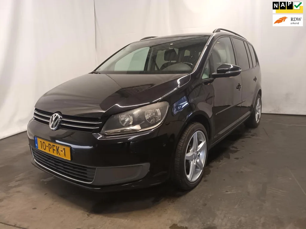 Volkswagen Touran (2011) — foto 1