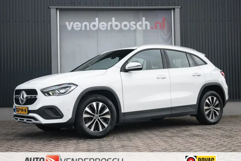 Mercedes-Benz GLA (2021)
