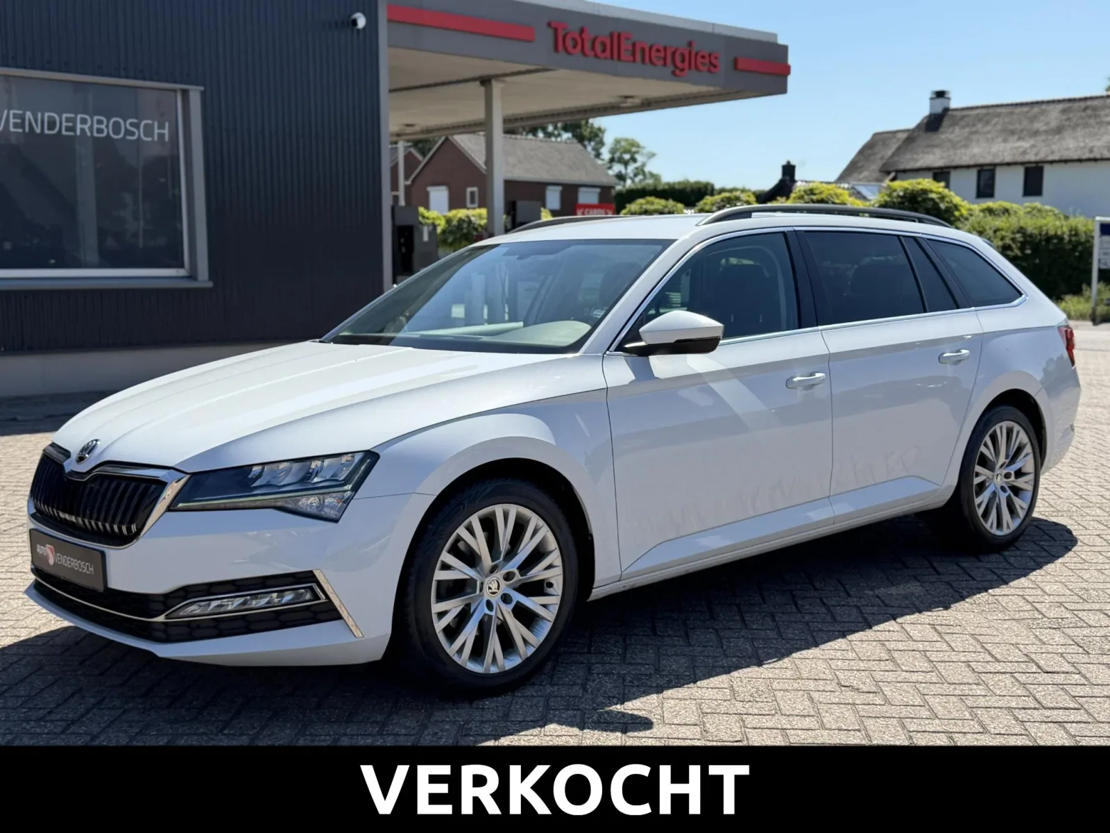 Škoda Superb (2022) — foto 1