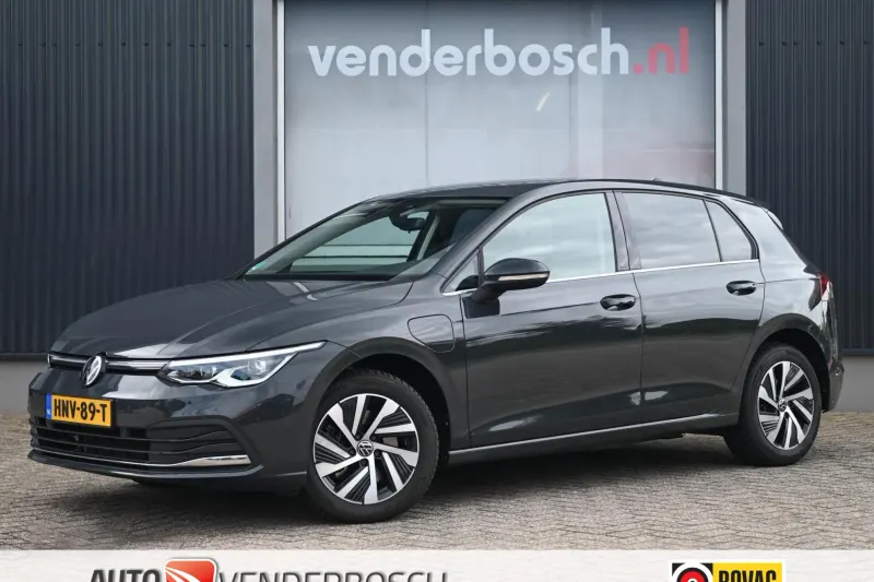 Volkswagen Golf (2021)
