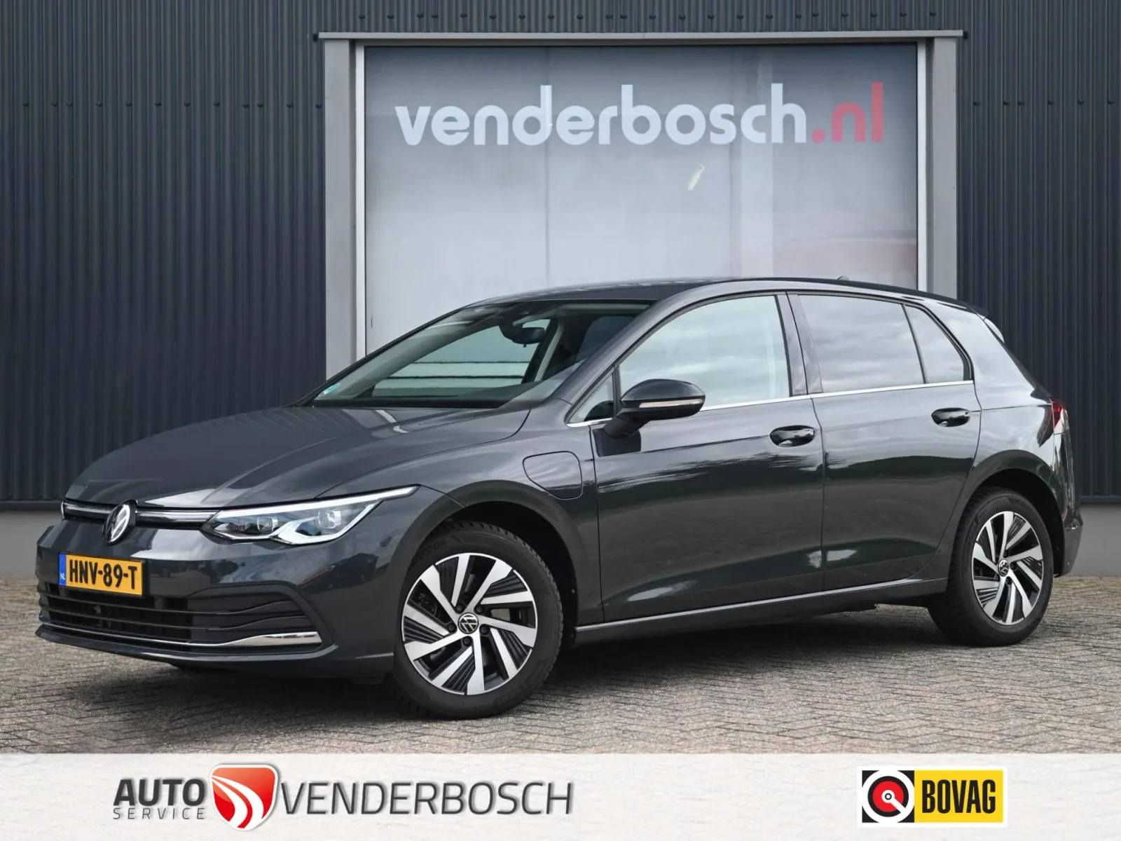Volkswagen Golf (2021) — foto 1