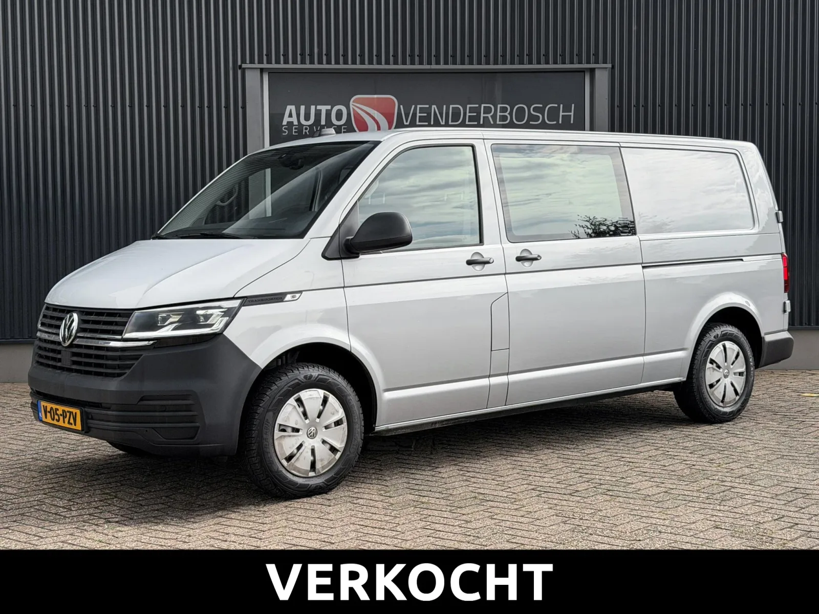 Volkswagen Transporter (2024) — foto 1