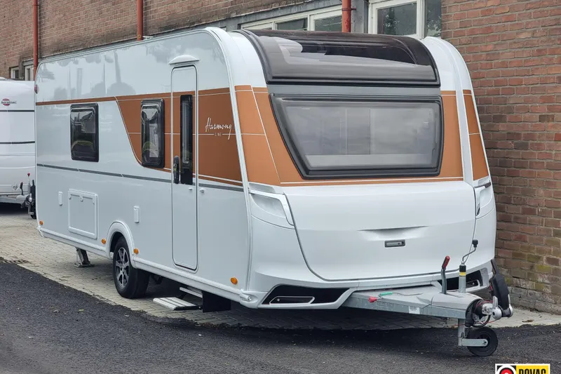 Bürstner Averso (2021)